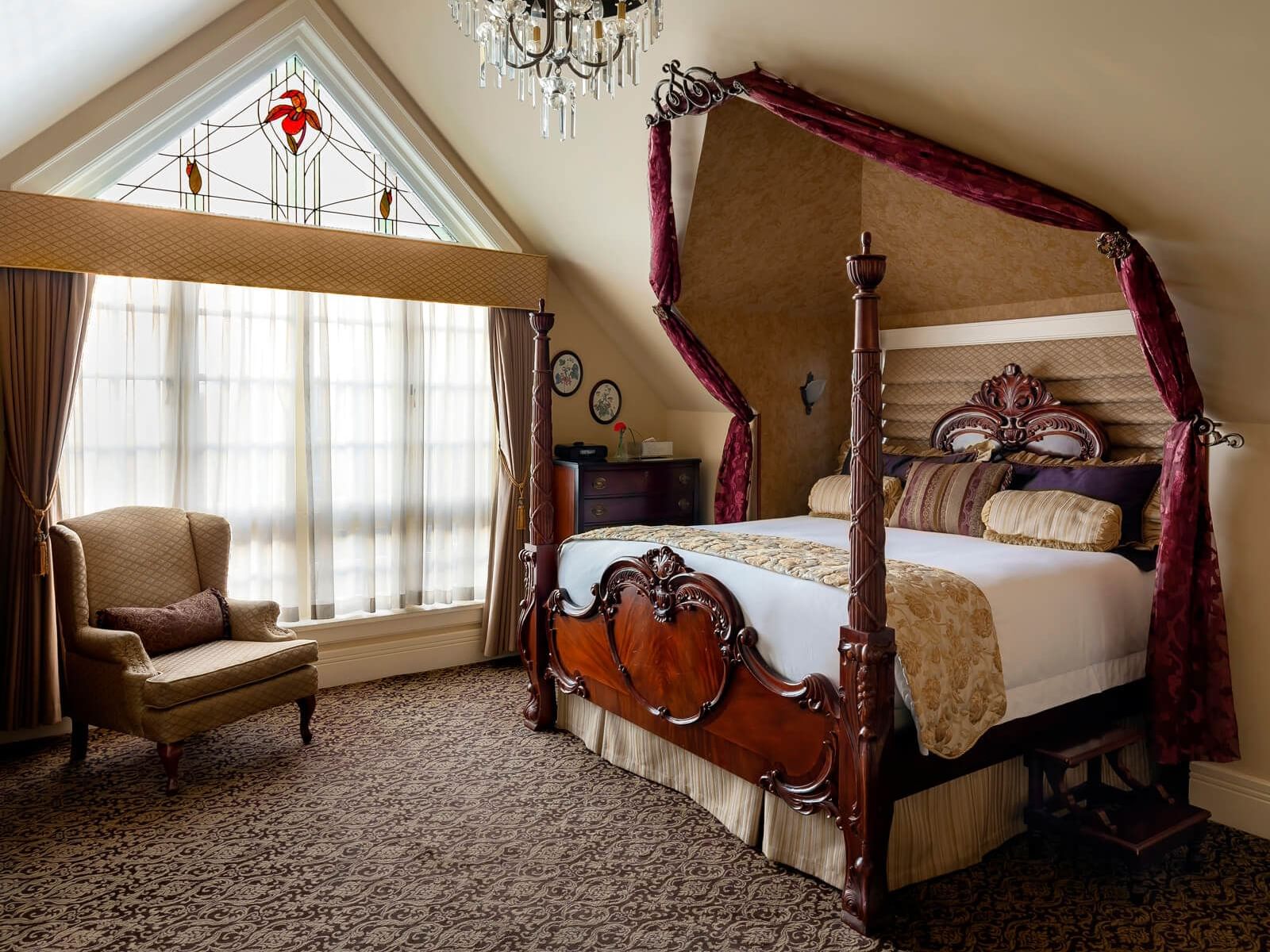 Sapphire Rooms