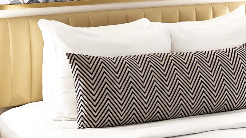 Petite classic Room at Warwick Allerton Chicago