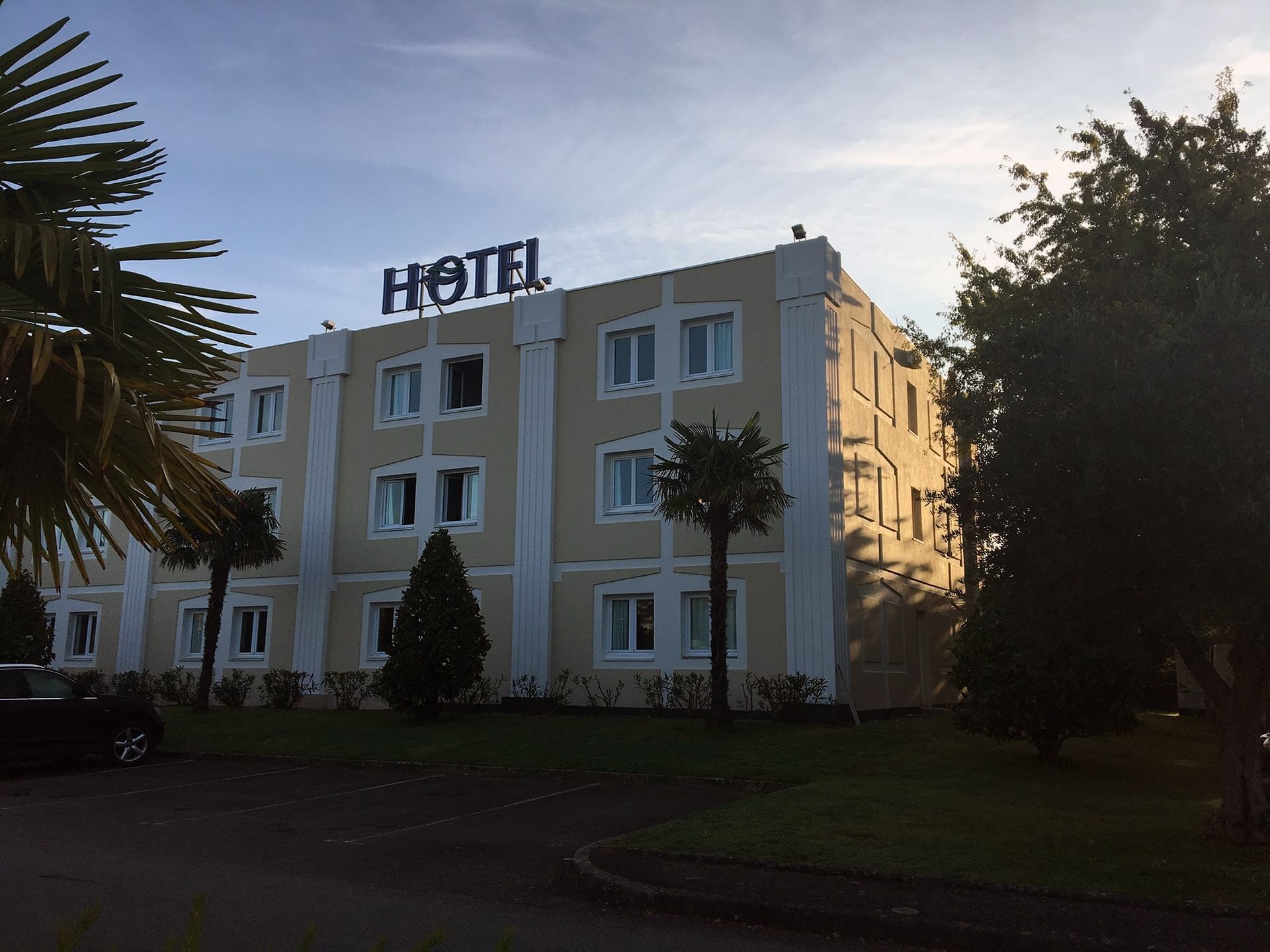 Vue extérieure de l'hôtel à Escale Oceania Nantes Aeroport