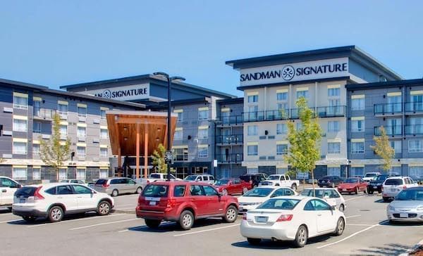Hotels With Free Parking | Sandman Hotel Group
