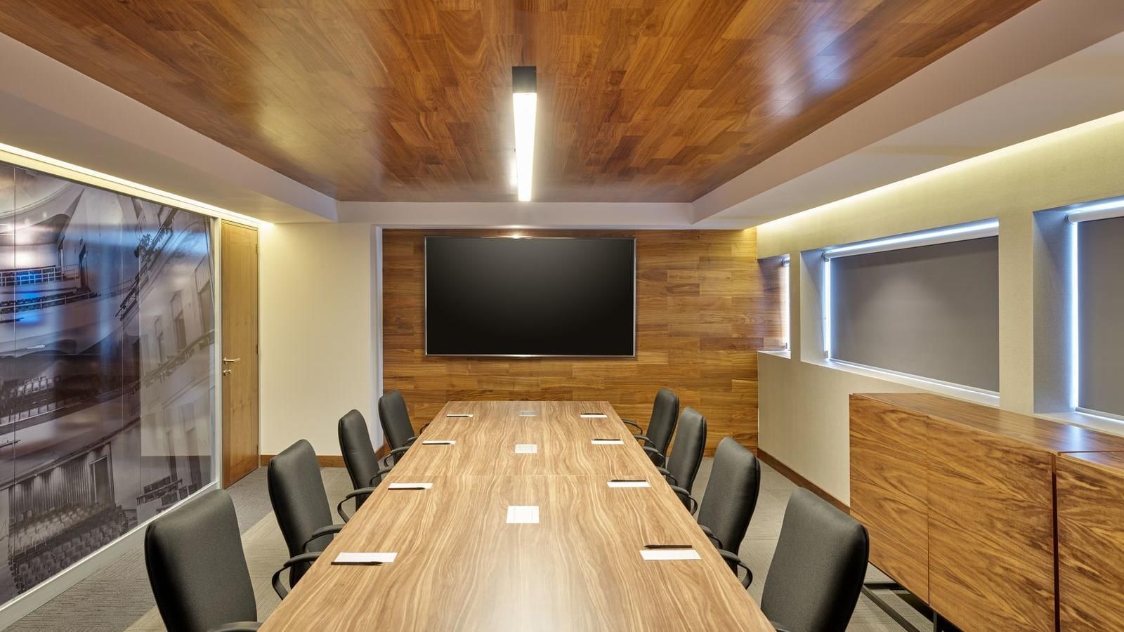 Table setup in Executive meeting room at FA San Luis Potosí