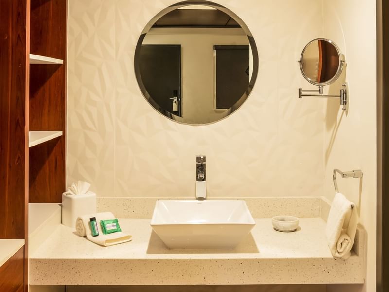 Vanity in Deluxe Room, 2 Double at Fiesta Americana Travelty