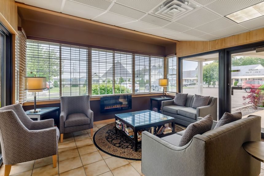 Lobby lounge area with an outdoor view at Ogunquit Collection