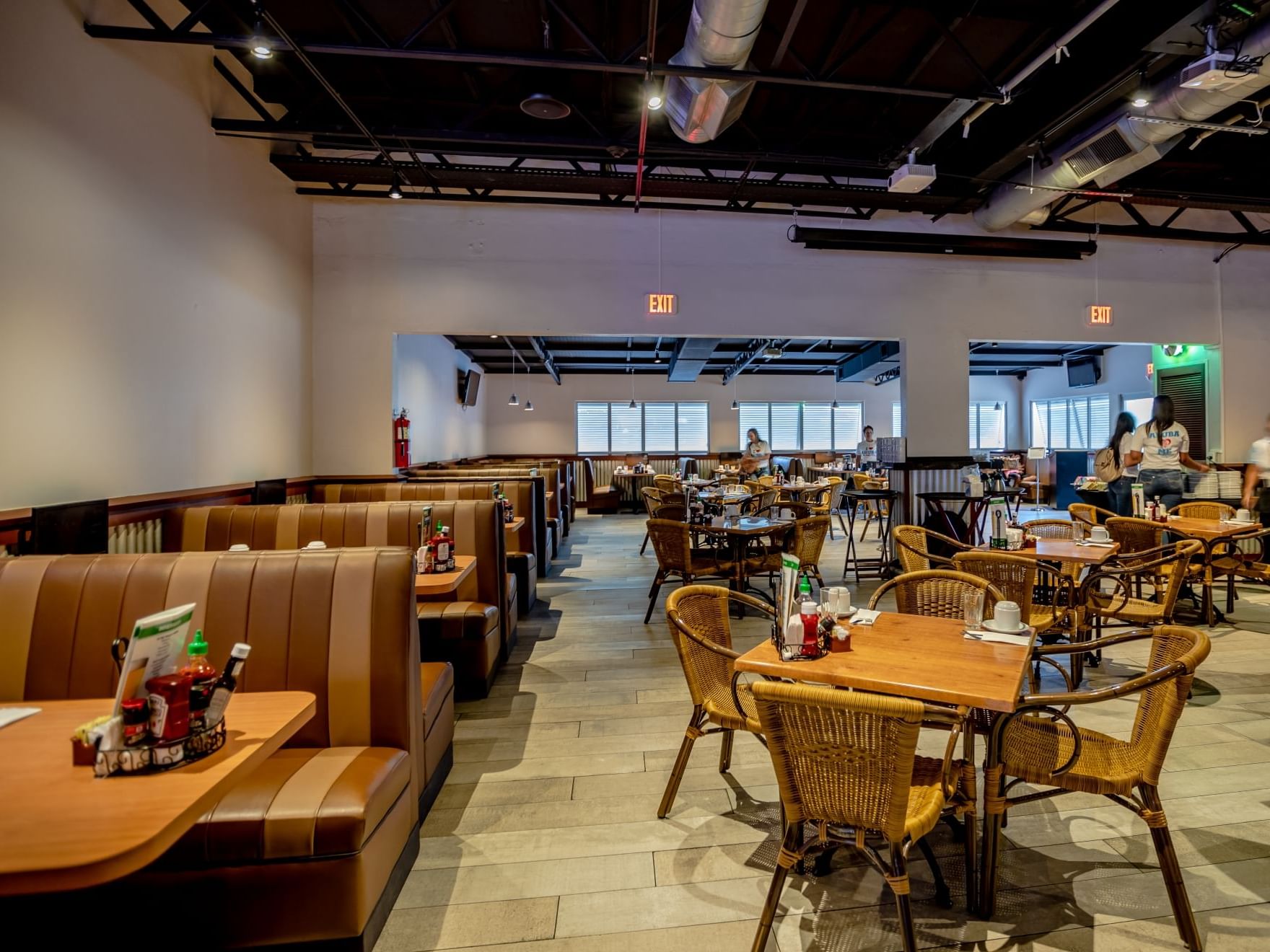 Double Down Sports Bar & Grill Eagle Aruba Resort & Casino