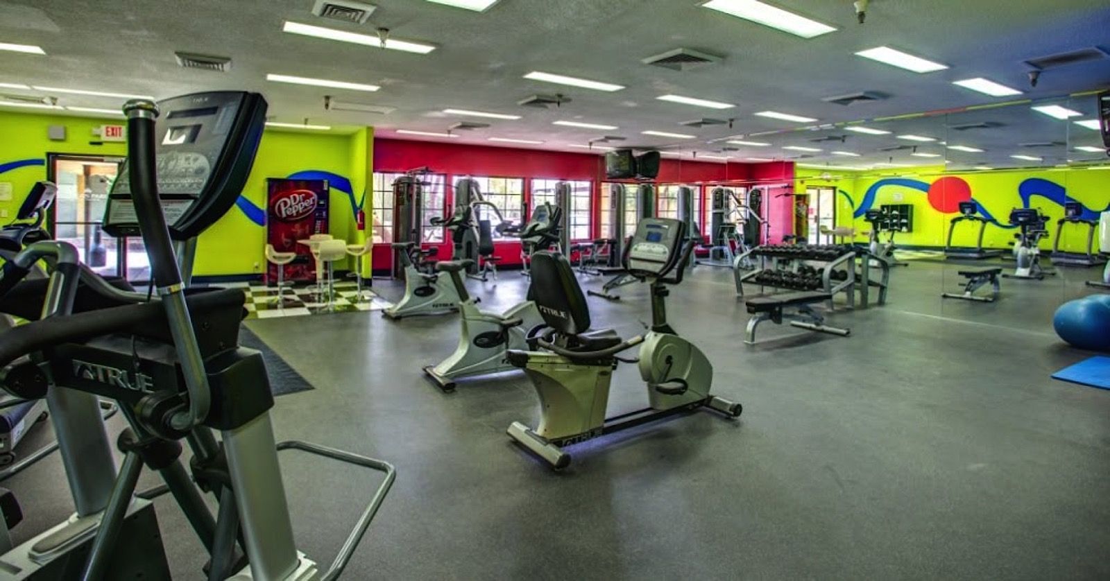 Family & PetFriendly Resort Amenities Alexis Park Resort