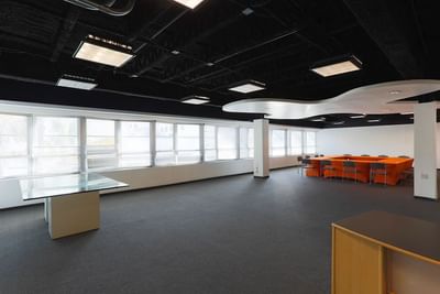 Interior of Verandah meeting room at Albion Miami Beach