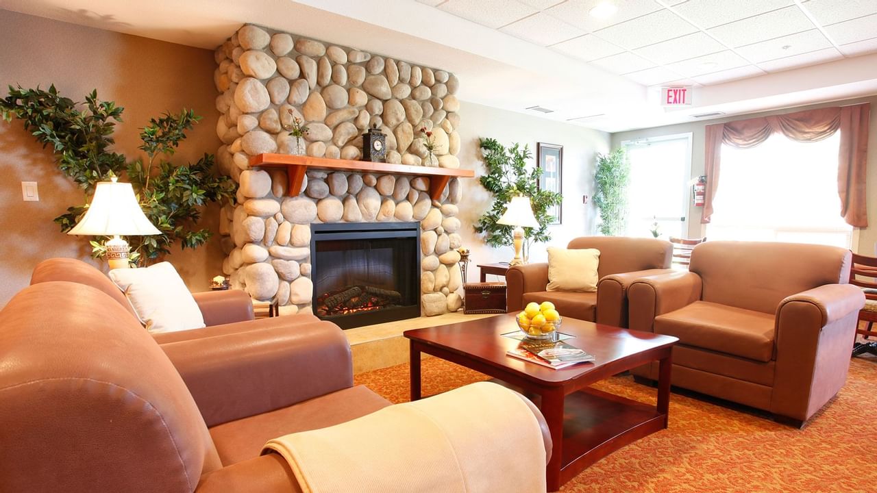 Seating area at Coast Grimshaw Hotel & Suites