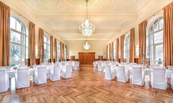 Hochzeitstafel im Hotel Collegium Leoninum, Bonn