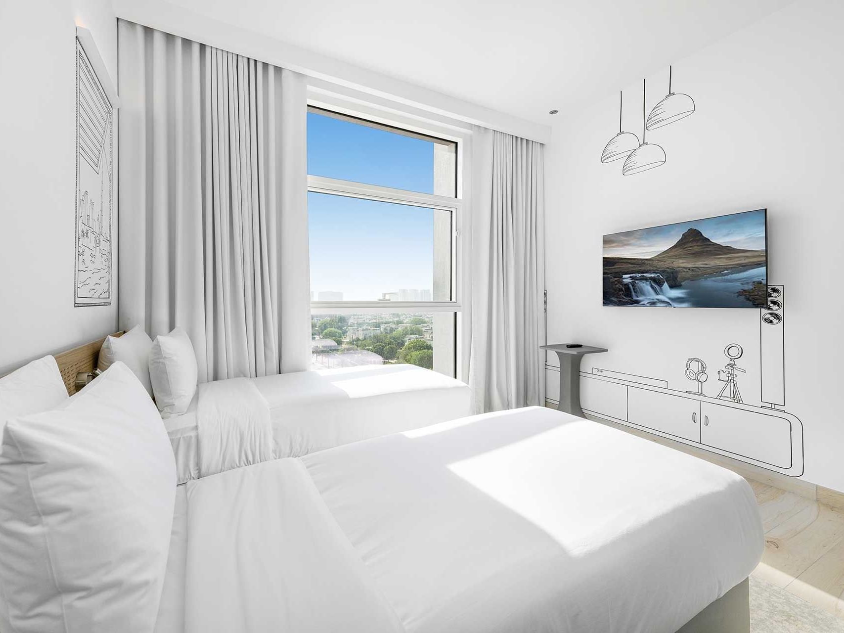 Standard Twin Room City View at ECOS Hotel Dubai