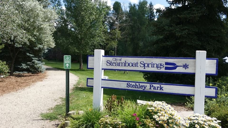 Entrance sign of Stehley Park near Legacy Vacation Resorts