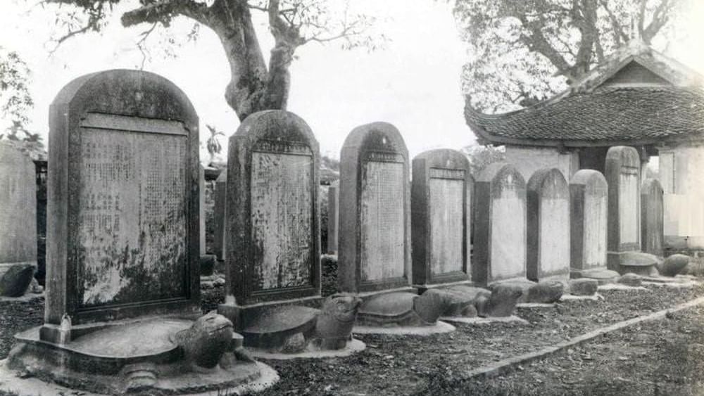 Black & white image of Temple of Literature near Sunway Hotel Hanoi