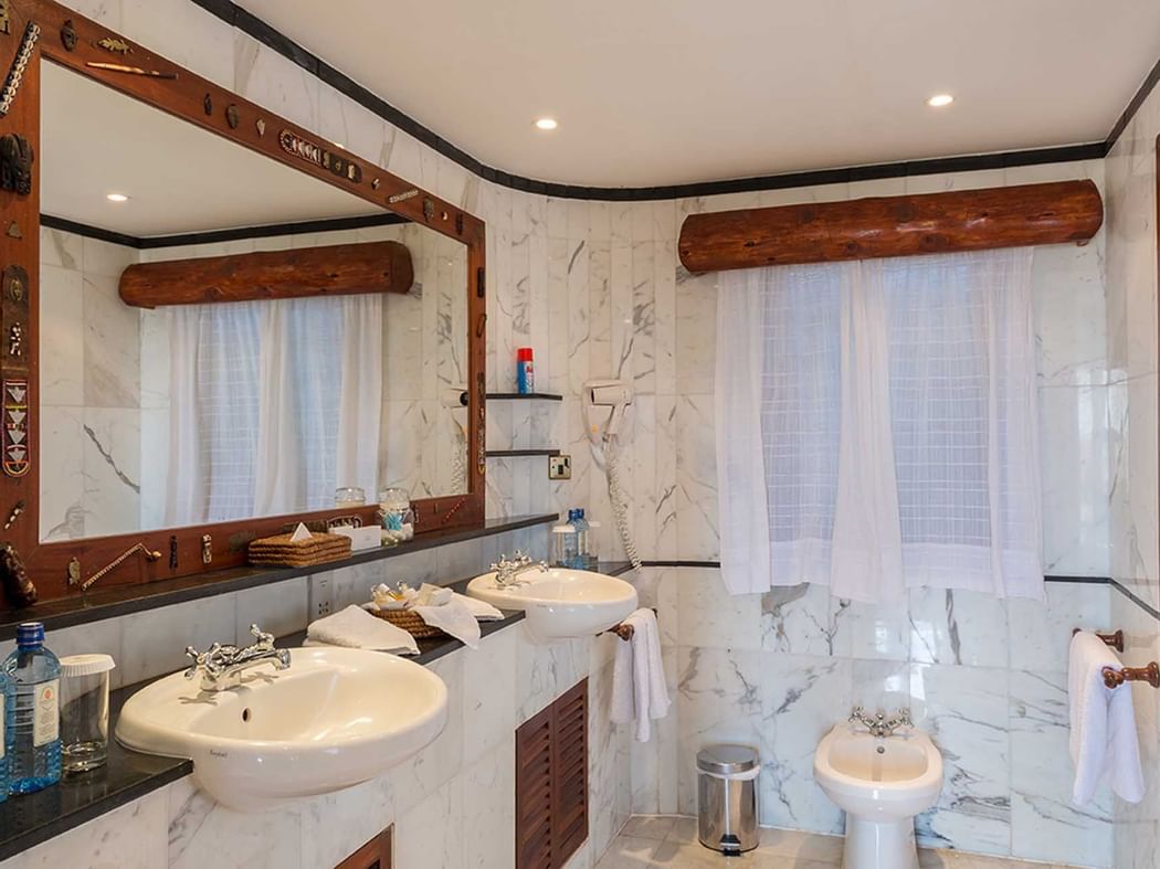 The Mara Suite's Bathroom At Mara Serena Safari Lodge