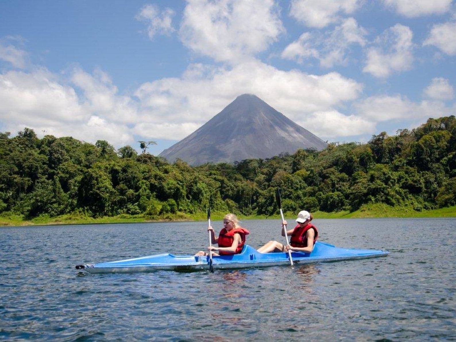 Kayaking on Arenal Lake