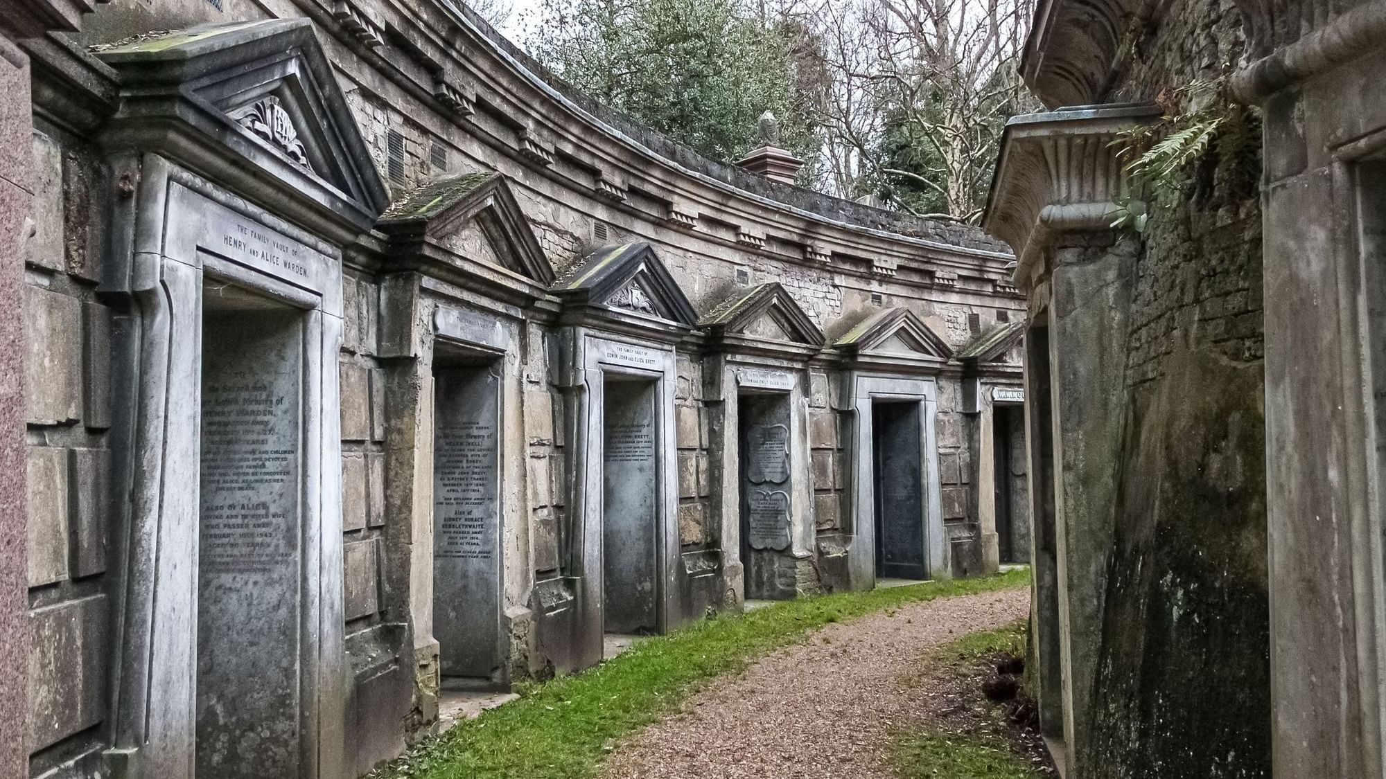 Highgate cemetery tombs