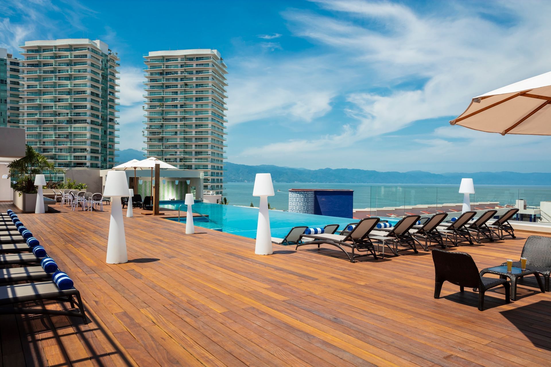 Crown Paradise Golden Puerto Vallarta | Official Site