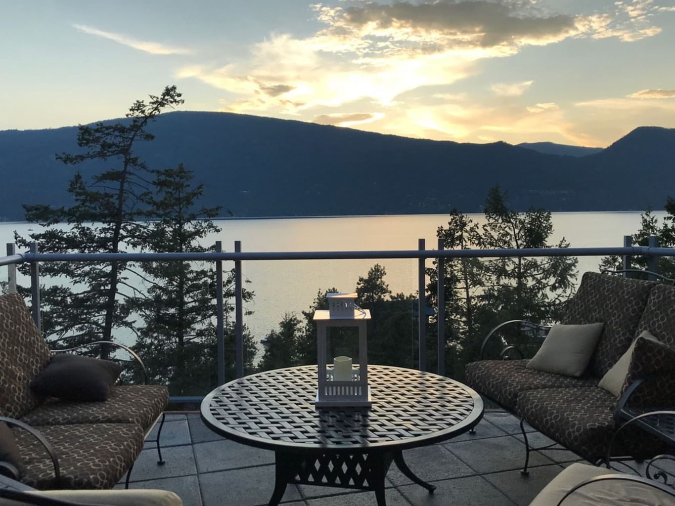 2 room Ridge homes balcony at Outback Lakeside Vacation