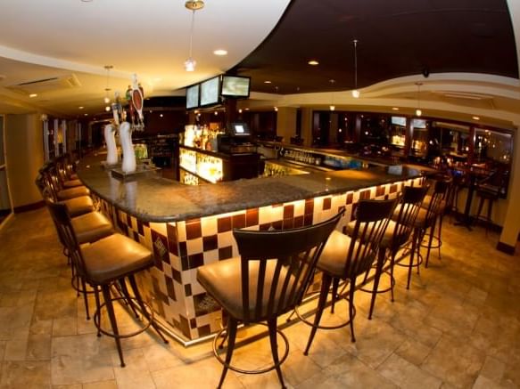 Bar counter in Level 1 Avalon NJ restaurant at ICONA Windrift