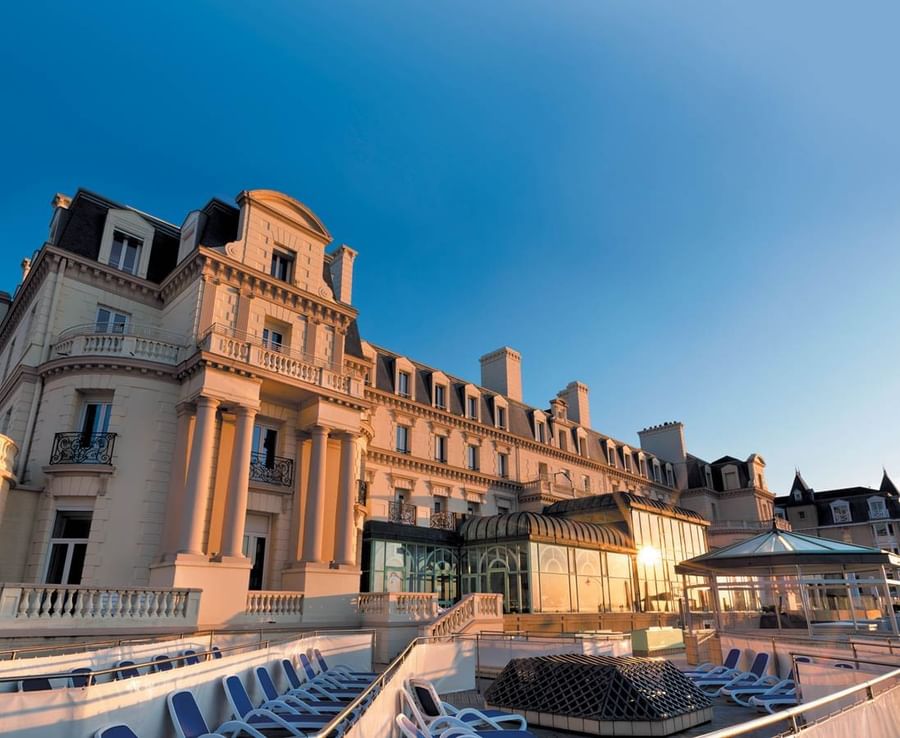 Exterior view of the hotel at Le Grand Hôtel des Thermes