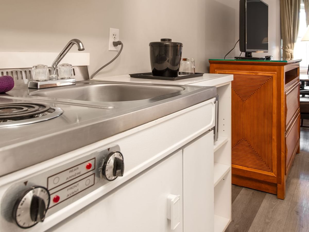 Hotel guestroom with kitchenette