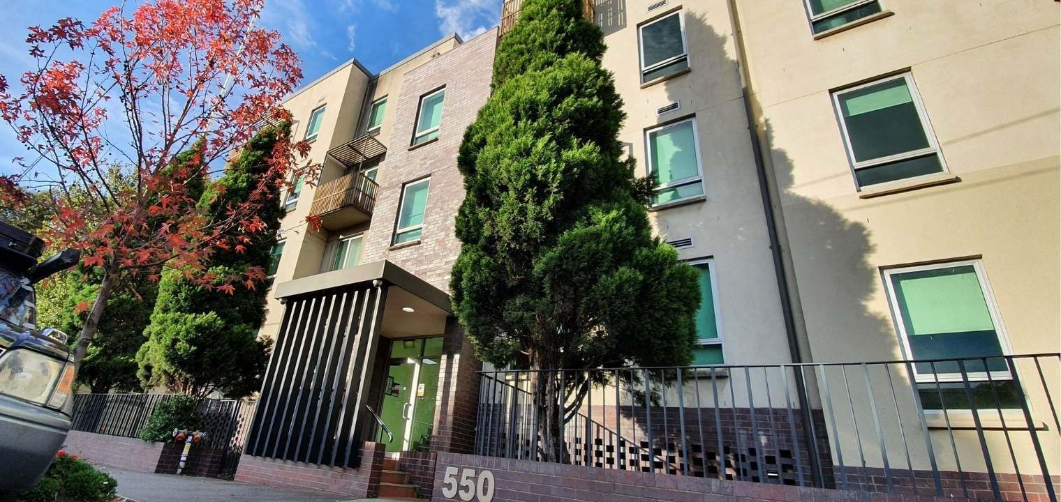 Student Living 550 Lygon exterior