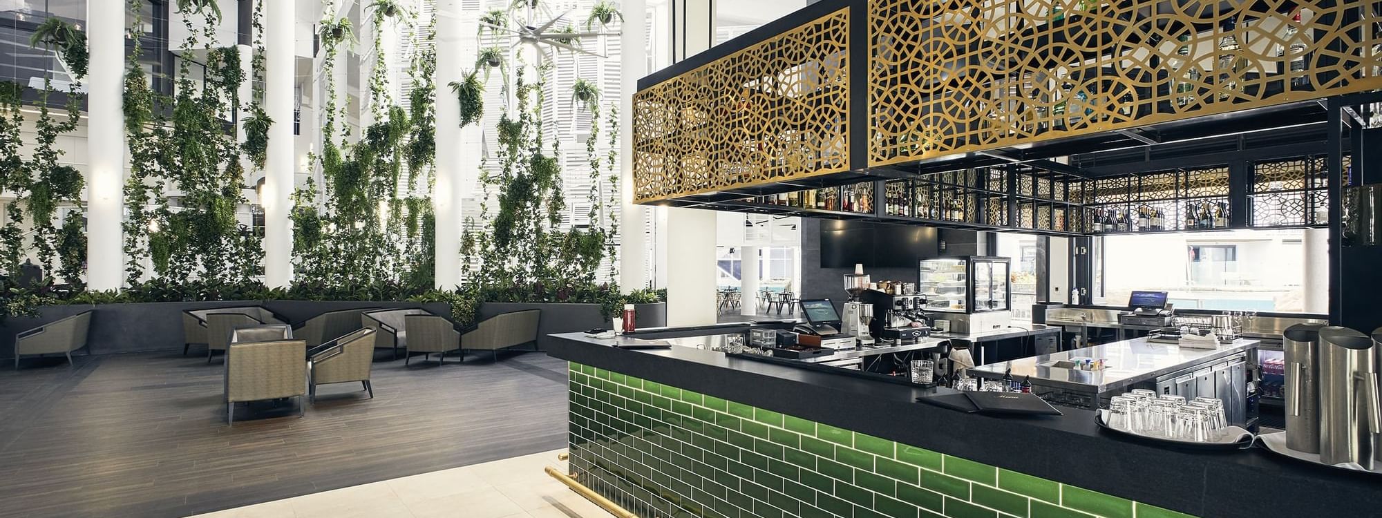Bar counter in Tonic Bar at Daydream Island Resort
