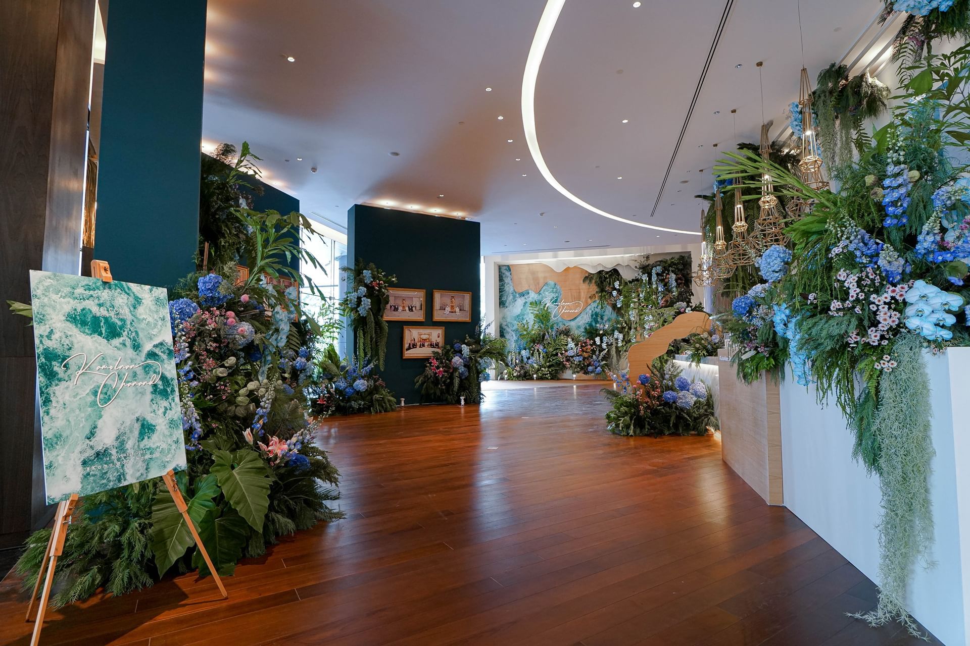 Paintings & plants in the Lobby at Chatrium Grand Bangkok
