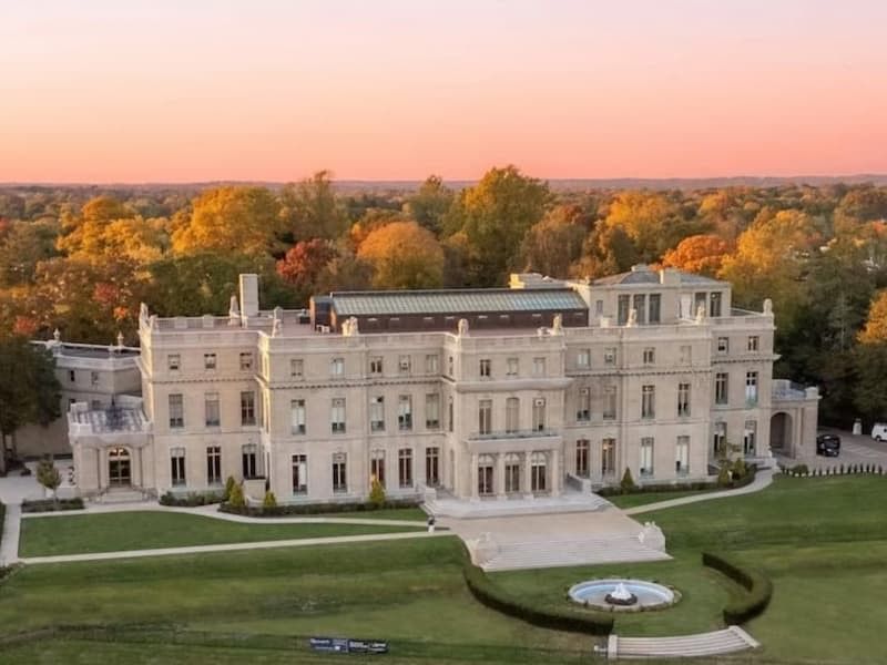 hotels near monmouth university nj