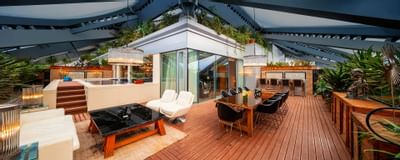 Lounge area in terrace of Deluxe Lagoon at Hotel Eclat Beijing