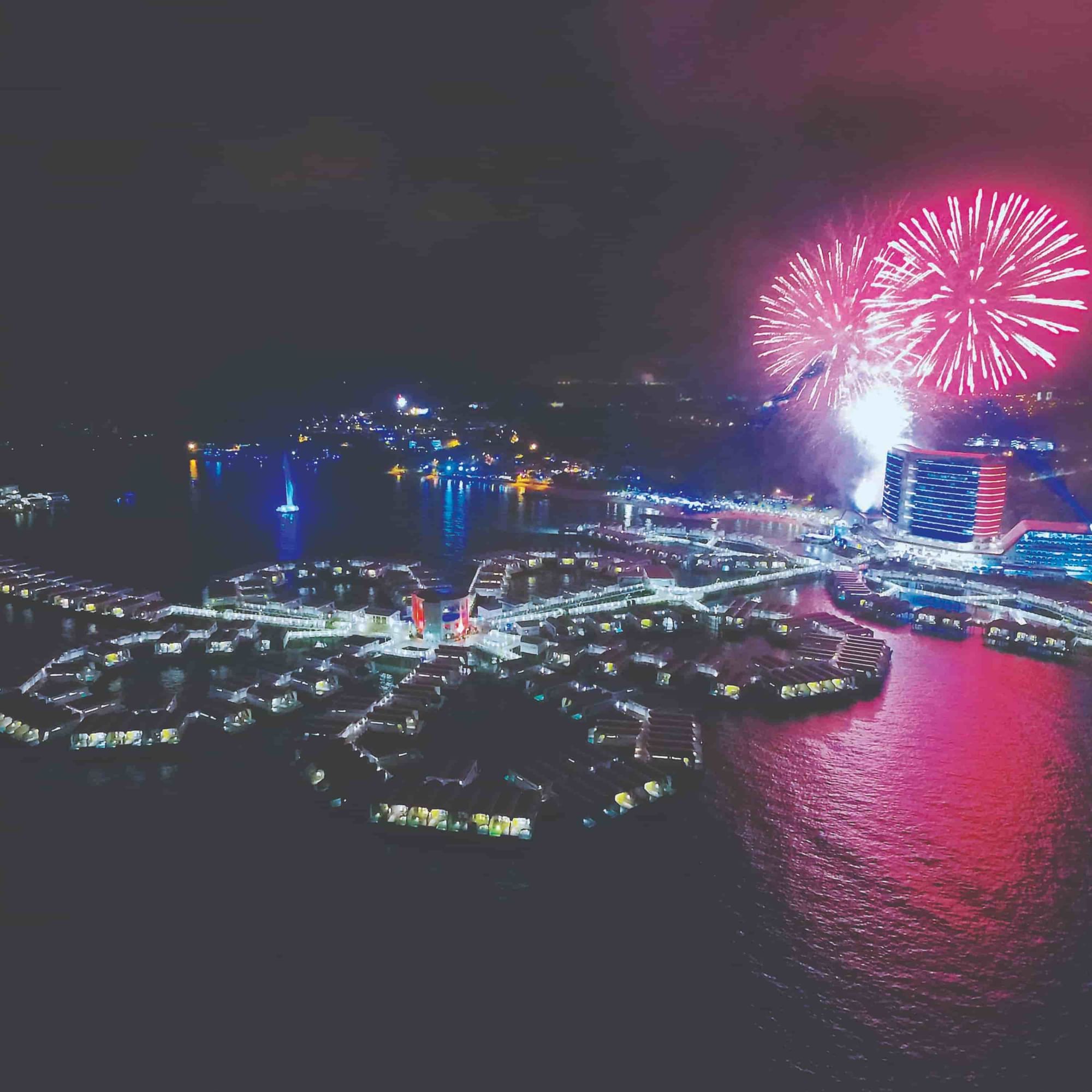 News 2016 - New Year's Eve Countdown Fireworks | Lexis Hibiscus® Port Dickson