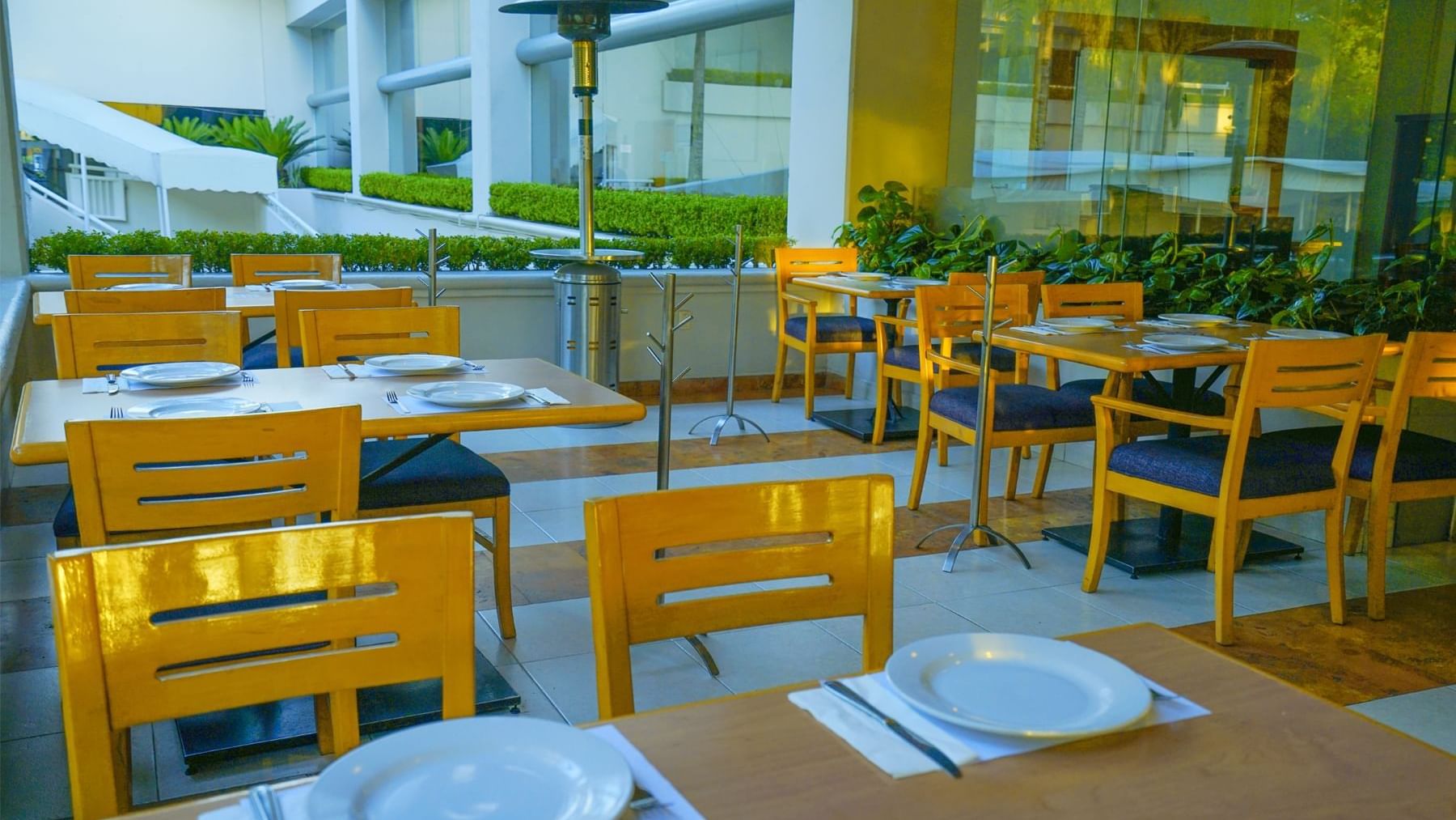 Table set-up at Gamma Xalapa Nubara of Gamma Hotels