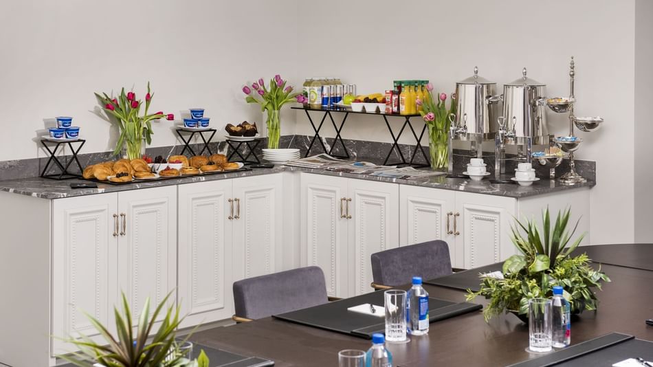 breakfast buffet display