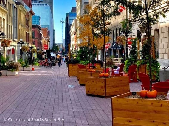 View of the Sparks street near ReStays Ottawa