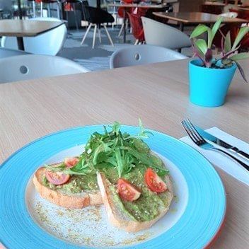 Delicious Food in Restaurants at Ibis Sydney Airport 