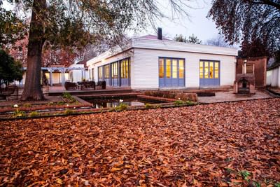 Exterior view with a pond area in autumn at NOI Blend Colchagua