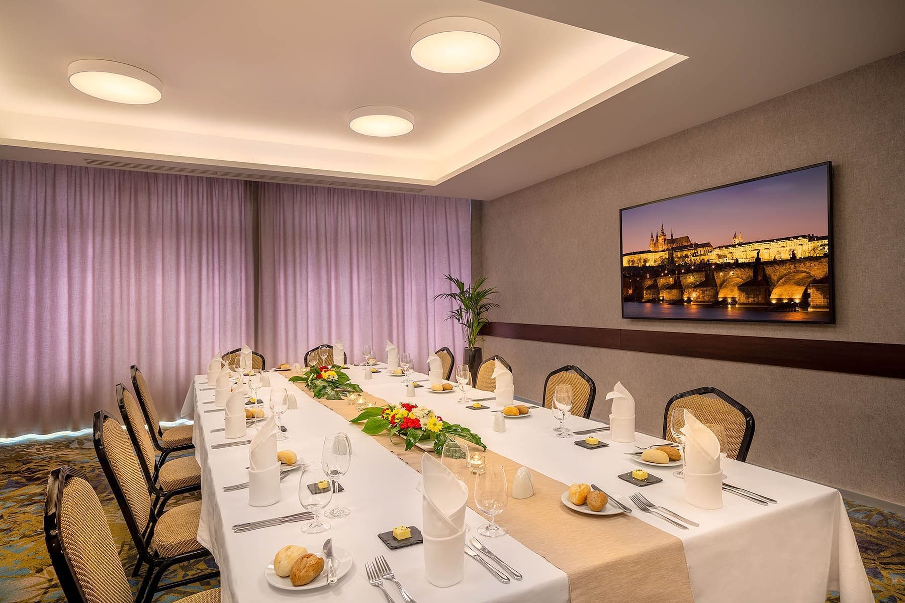 Meeting Room London at Hotel Duo, Prague 9, Czech Republic