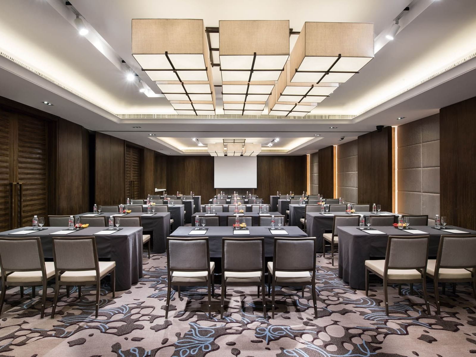 Classroom-type table set-up, Silver Jade Room, White Swan Hotel