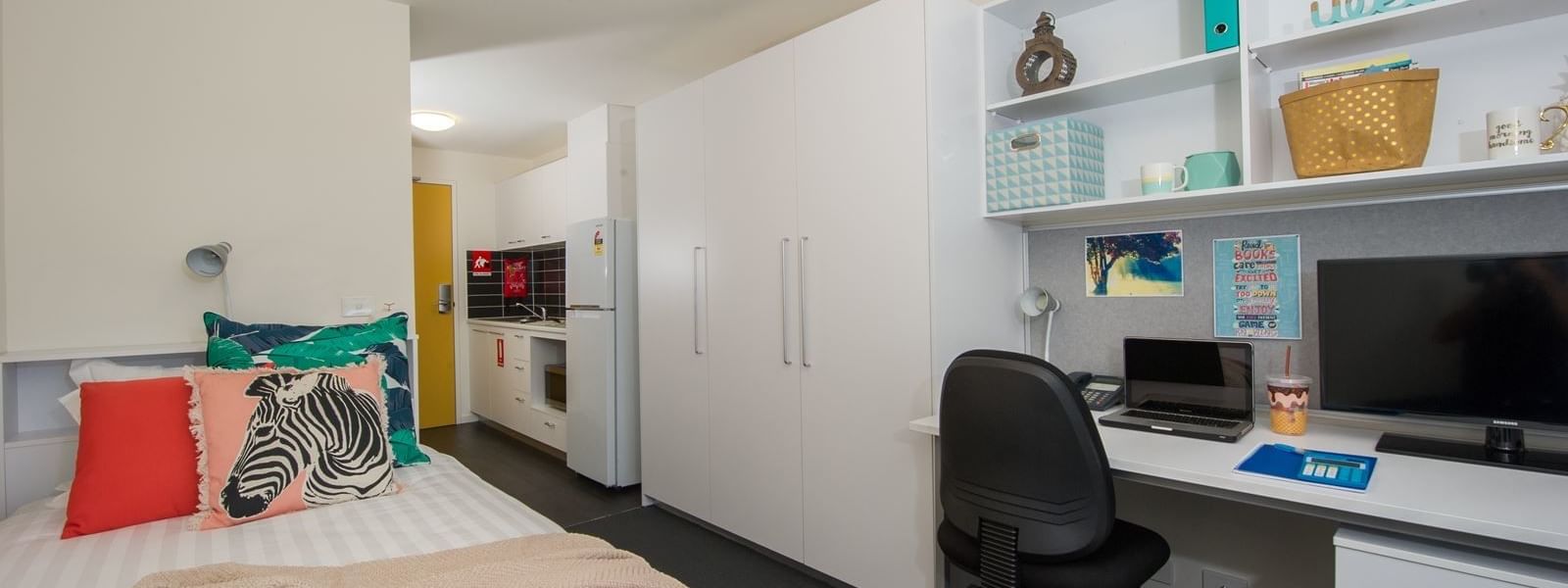 UniLodge Canberra Cooper Lodge Studio Apartment