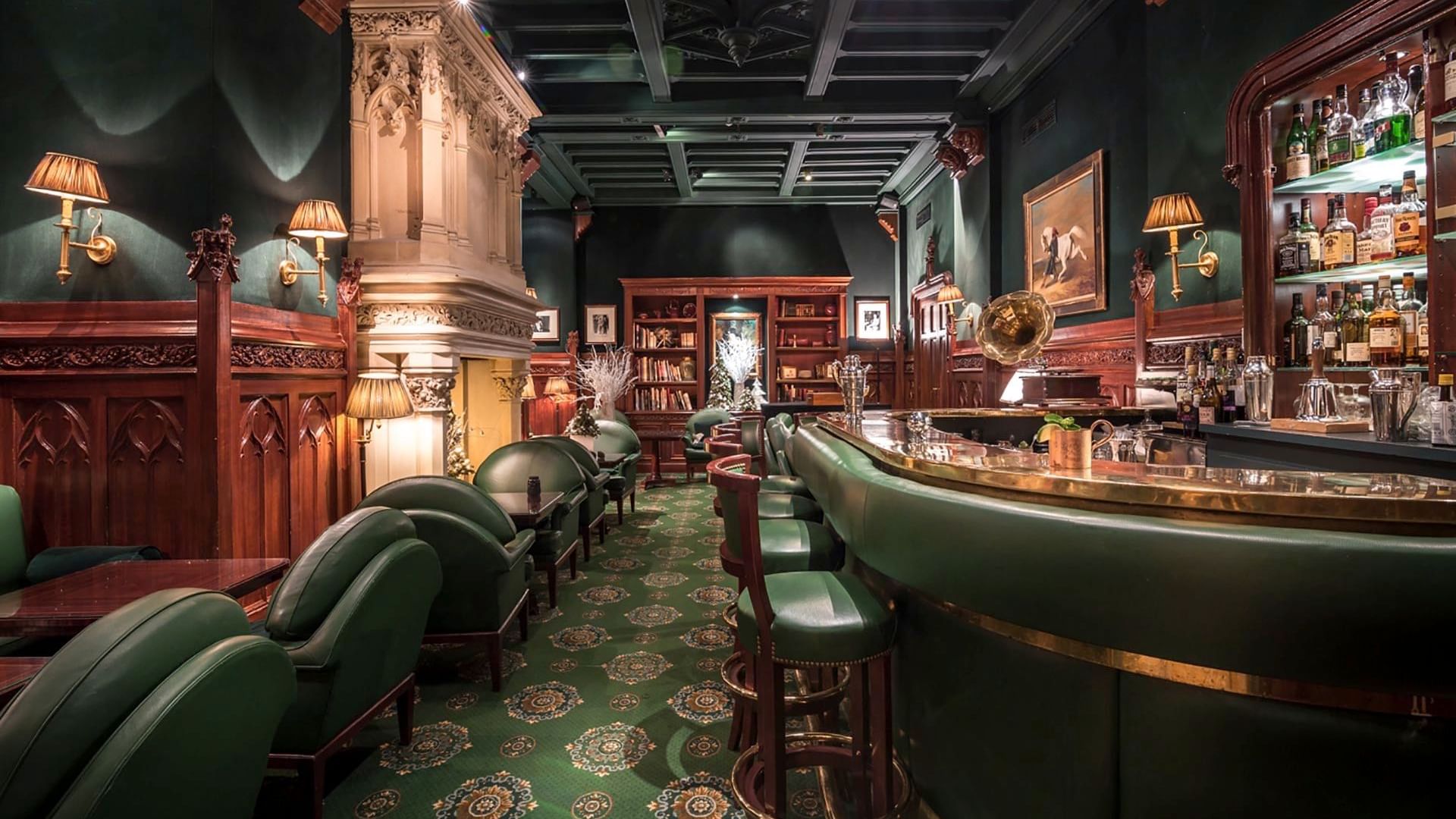 Duke's Bar Overview at Hôtel Westminster Paris