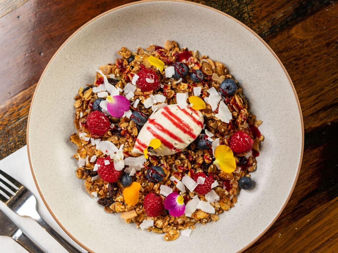 The Sebel Docklands and Residences - Capri Cafe & Lounge