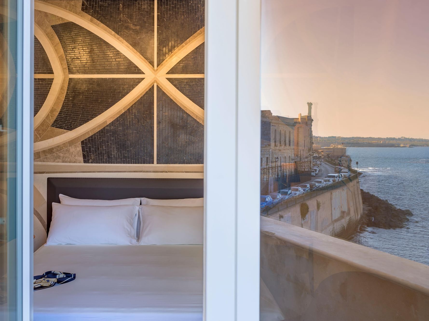 Junior suite with sea view and jacuzzi -FEDERICO II