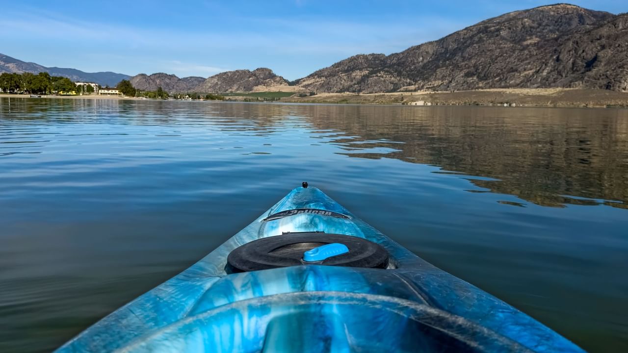 kayak in lake
