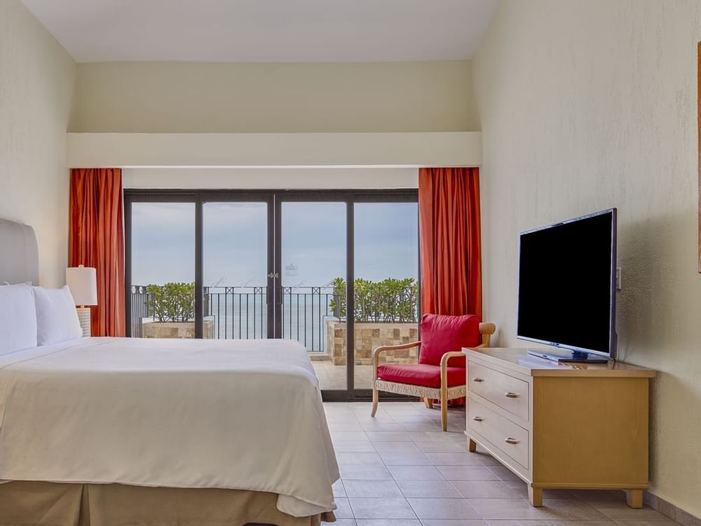 Interior of the master suite at The Fiesta Americana Viaducto