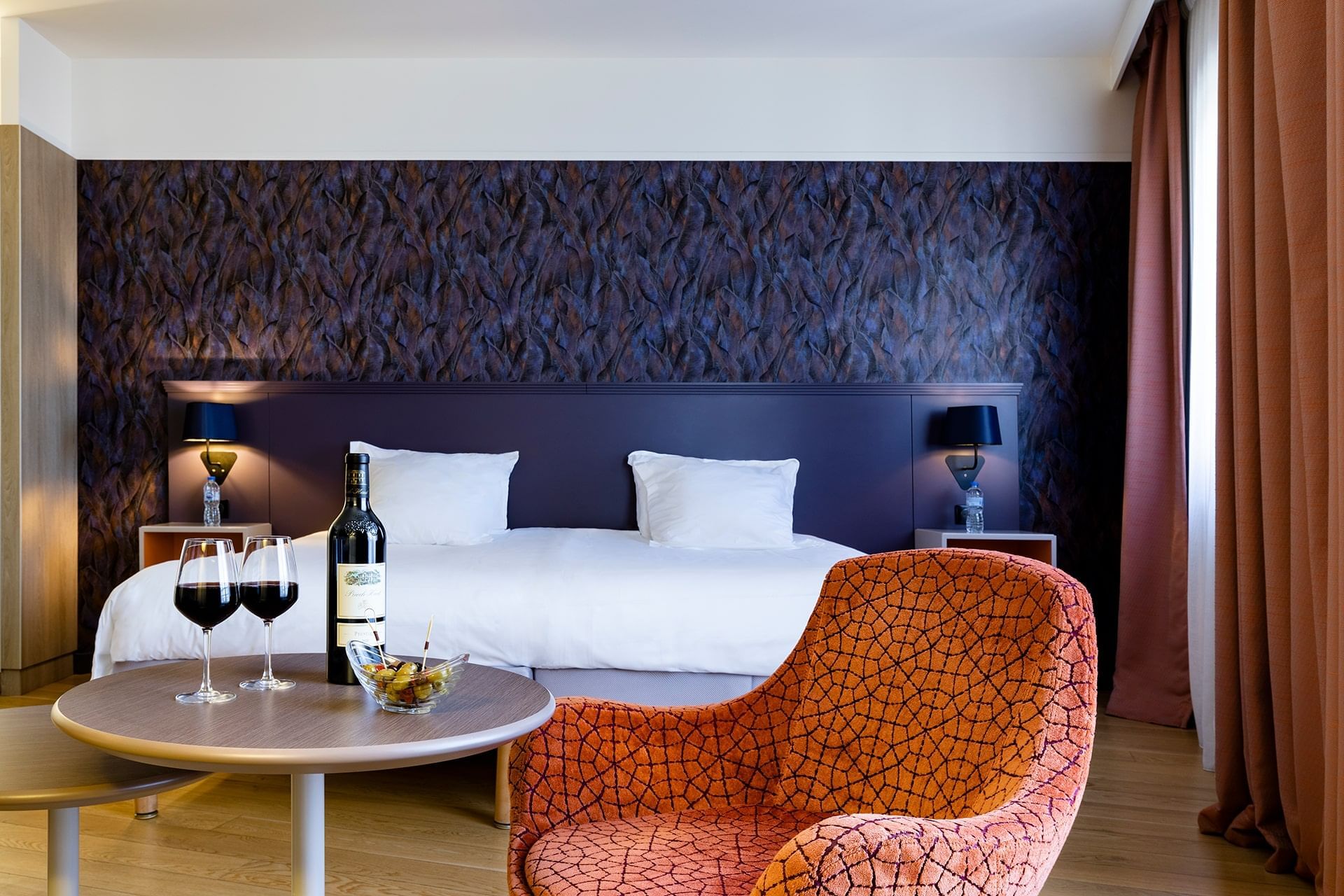 Intérieur de la Chambre Deluxe à l'Oceania Le Métropole Montpellier