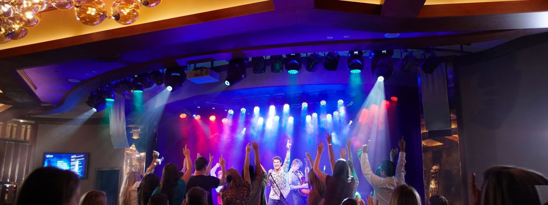 Live show in Groove Bar & Lounge at Crown Hotel Perth