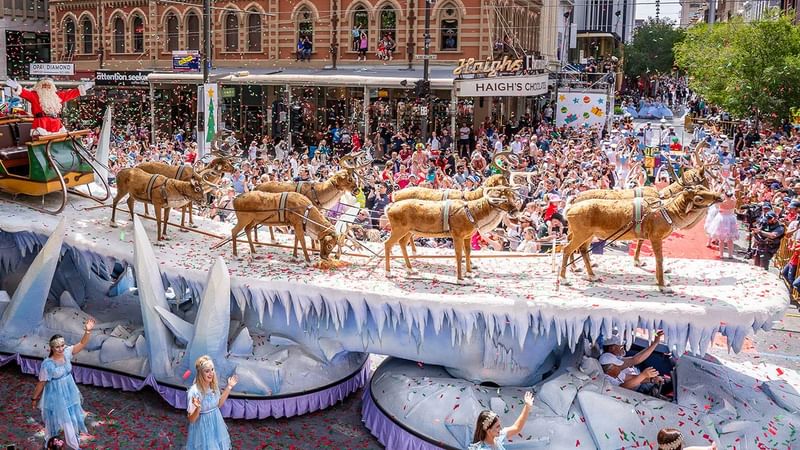 father-christmas-2026- hotel near christmas-pageant