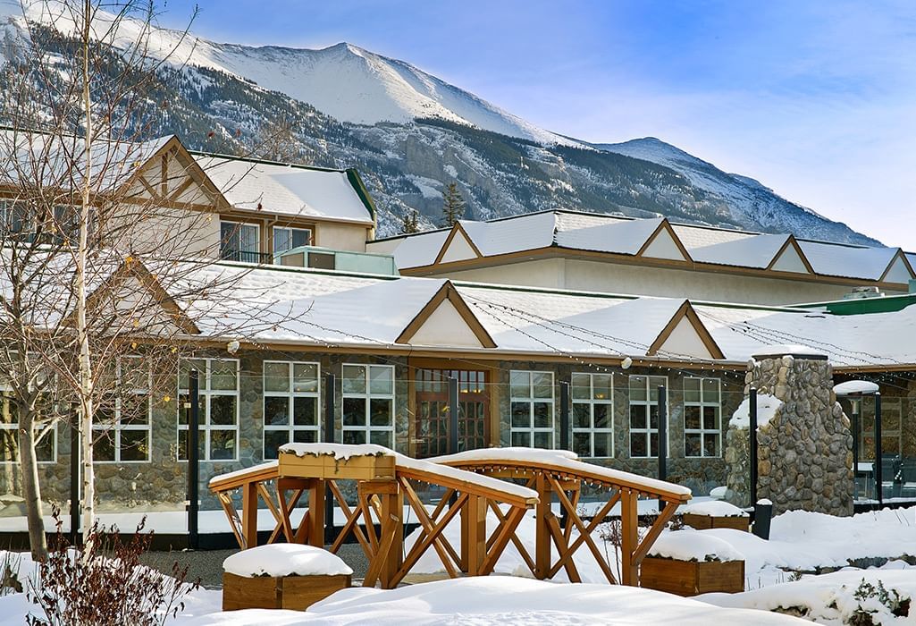 Coast Canmore Hotel & Conference Centre