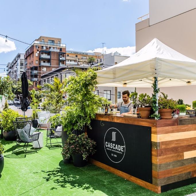 Hunter Garden Bar