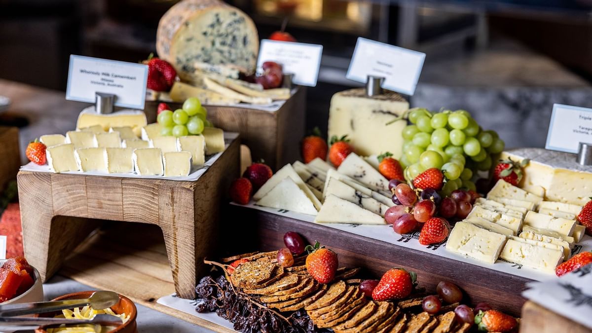 Cheese, crackers & fruits in the restaurant at Crown Hotel