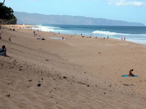 Landscape view of Ehukai Beach near Waikiki Resort Hotel by Sono