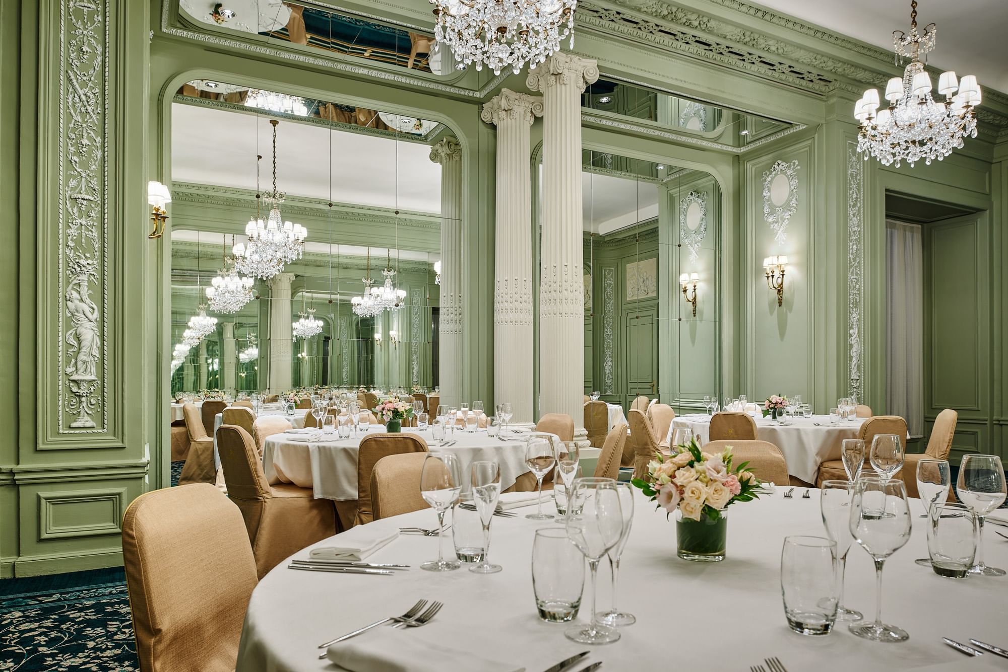 Luxurious interior of Récamier meeting room with well-arranged table set up at Hôtel Westminster - Paris